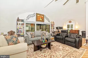 4940 Fox Tower Rd, Smithsburg, MD 21783 - Photo 13