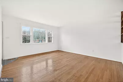 10009 York Drive, Ijamsville, MD 21754 - Photo 3