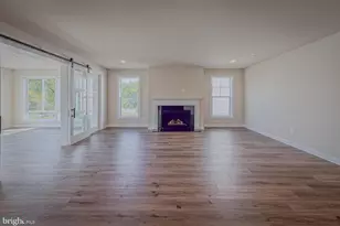 8785 Helleber Spg Cir, Frederick, MD 21701 - Photo 7