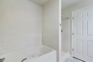 302 Baughmans Ln, Frederick, MD 21702 - Photo 29