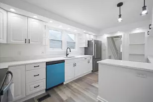 37 E C St, Brunswick, MD 21716 - Photo 3