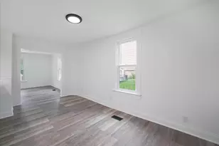 37 E C St, Brunswick, MD 21716 - Photo 11