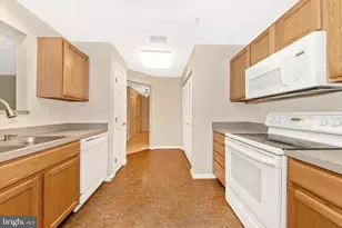 500 Bradley Ct, Frederick, MD 21703 - Photo 5