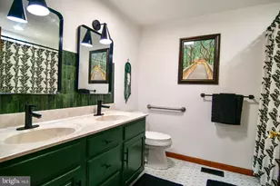 7230 Edgemont Rd, Frederick, MD 21702 - Photo 9