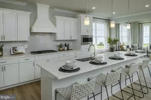 2201 Denali Dr, Frederick, MD 21702 - Photo 3