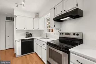 6532 Twin Lake Dr, New Market, MD 21774 - Photo 15