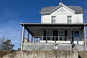 805 E B St, Brunswick, MD 21716 - Photo 29