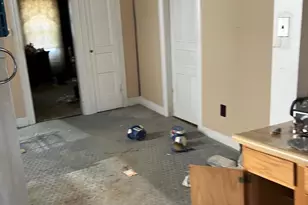 805 E B St, Brunswick, MD 21716 - Photo 9