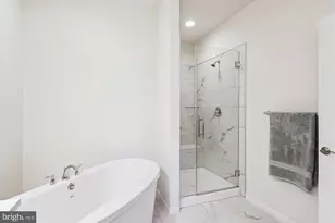 2548 Island Grove Blvd, Frederick, MD 21701 - Photo 17