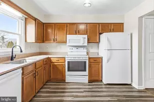 103 E Hammaker St, Thurmont, MD 21788 - Photo 13