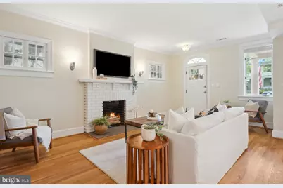 317 W College Terrace, Frederick, MD 21701 - Photo 7