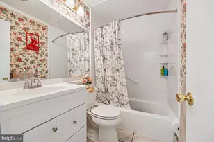 2318 Persimmon Dr, Ijamsville, MD 21754 - Photo 17