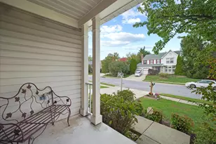 1416 Crescent Spot Ln, Frederick, MD 21703 - Photo 5