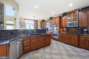 3908 Shawfield Ln, Frederick, MD 21704 - Photo 7