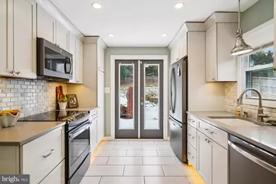 5708 Lakeview Drive, Frederick, MD 21702 - Photo 5