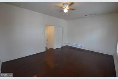 482 W South St, Frederick, MD 21701 - Photo 7