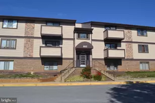 800 Heather Ridge Dr, Frederick, MD 21702 - Photo 1