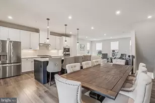 5912 Garden Walk Dr, Frederick, MD 21703 - Photo 11