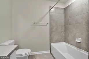459 Hanson St, Frederick, MD 21701 - Photo 17