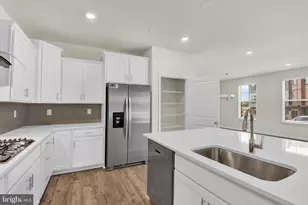 459 Hanson St, Frederick, MD 21701 - Photo 7