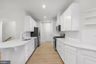 6129 Dock St, Frederick, MD 21703 - Photo 5