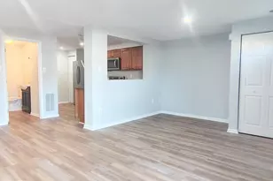 564 Hollyberry Way, Frederick, MD 21703 - Photo 3