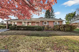 6905 Vista Dr, Frederick, MD 21702 - Photo 1