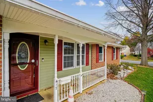 417 White Oak Pl, Frederick, MD 21701 - Photo 5