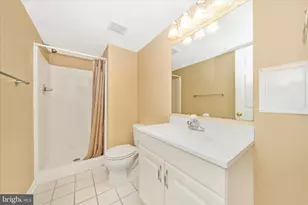 2181 E Greenleaf Dr, Frederick, MD 21702 - Photo 29