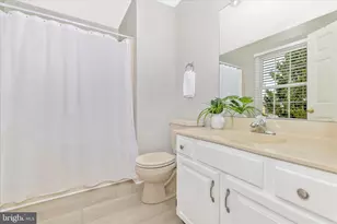 2181 E Greenleaf Dr, Frederick, MD 21702 - Photo 23