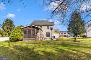 2181 E Greenleaf Dr, Frederick, MD 21702 - Photo 43