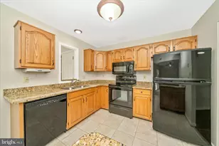 2181 E Greenleaf Dr, Frederick, MD 21702 - Photo 15