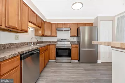 7167 Glenmeadow Court, Frederick, MD 21703 - Photo 11