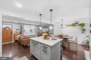 117 Village Way, Mount Airy, MD 21771 - Photo 3