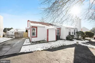 804 Chadwick Cir, Frederick, MD 21701 - Photo 1