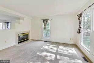 6104 Cool Spring Terrace S, Frederick, MD 21701 - Photo 5