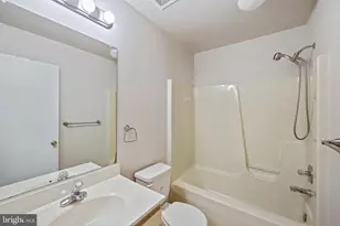 6702 Mallard Ct, Frederick, MD 21703 - Photo 9