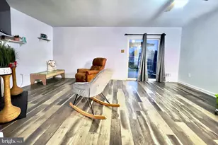 6852 Carnation Cir, Frederick, MD 21703 - Photo 7