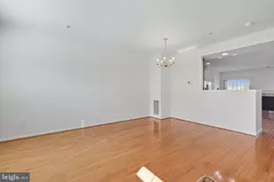 7214 Black Creek Ln, Frederick, MD 21703 - Photo 5