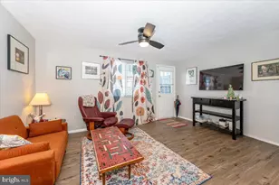 6813 Farmbrook Ct, Frederick, MD 21703 - Photo 7