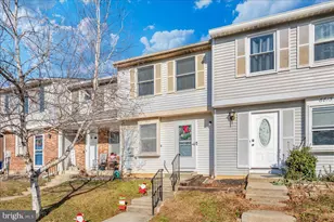 6813 Farmbrook Ct, Frederick, MD 21703 - Photo 3