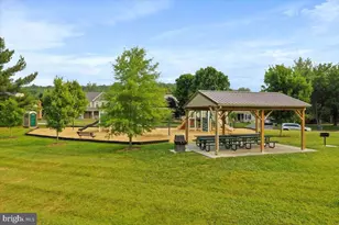 10659 Finn Dr, New Market, MD 21774 - Photo 17