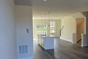 9255 Klamath Rd, Frederick, MD 21701 - Photo 11