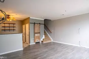 4910 Edgeware Terrace, Frederick, MD 21703 - Photo 5