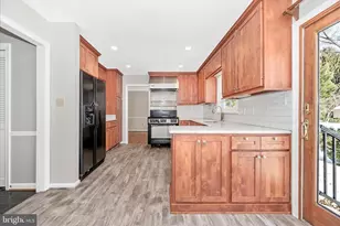 8201 Glendale Dr, Frederick, MD 21702 - Photo 17