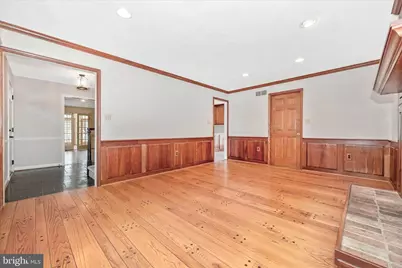 8201 Glendale Drive, Frederick, MD 21702 - Photo 11