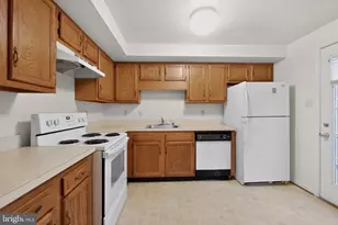 8026 Waterview Ct, Frederick, MD 21701 - Photo 17