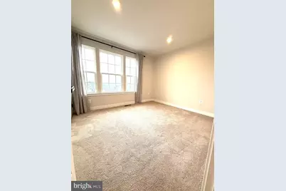 6666 Ballenger Run Boulevard, Frederick, MD 21703 - Photo 7