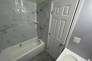 8206 Red Wing Ct, Frederick, MD 21701 - Photo 5