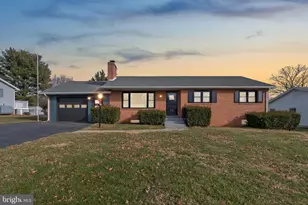 3887 Shadywood Dr, Jefferson, MD 21755 - Photo 1